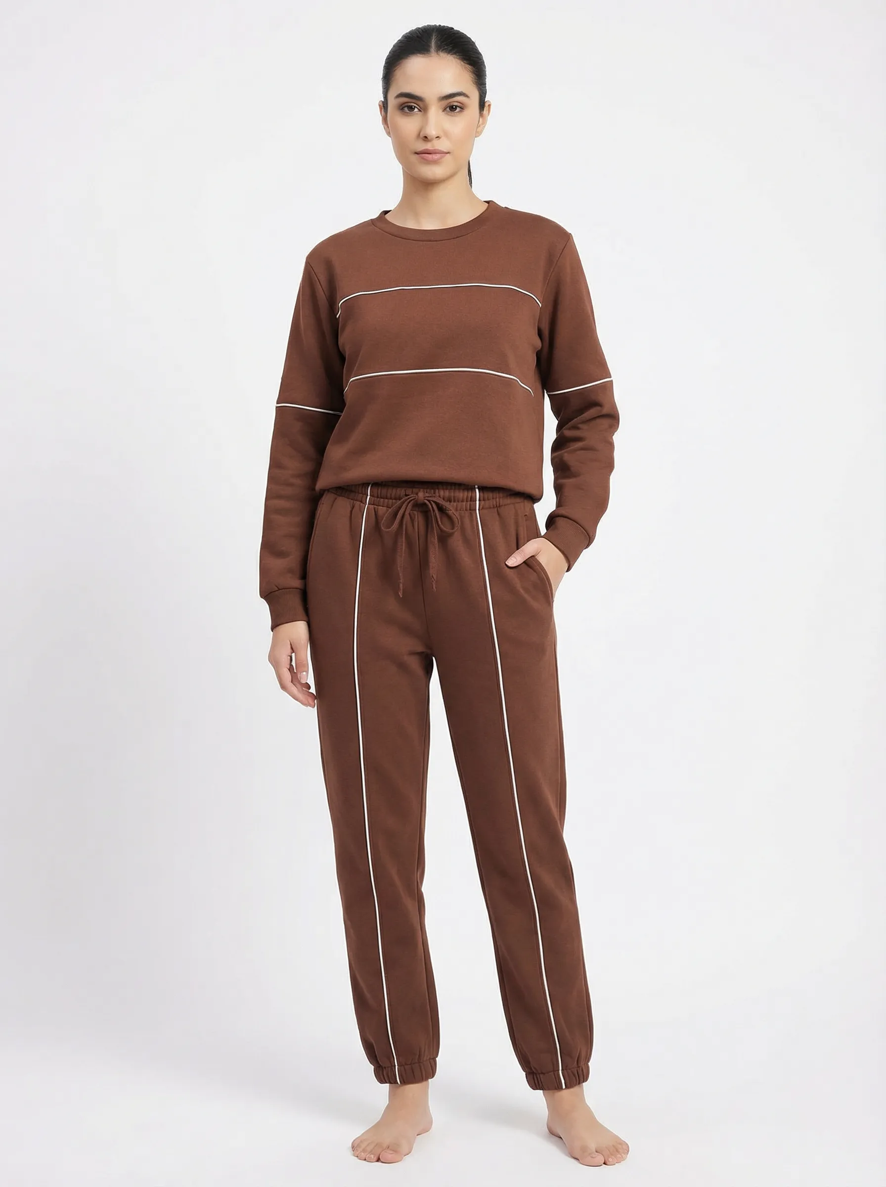 Long Sleeve Pajama Set with Contrast Line Details and Jogger Pants